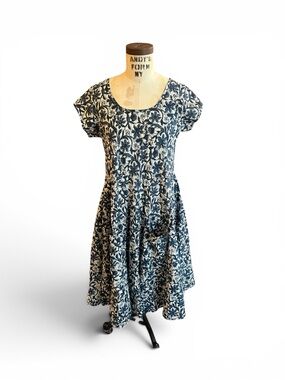 100% Cotton Navy & White Floral Scoop-Neck Midi Dress -  with Pockets